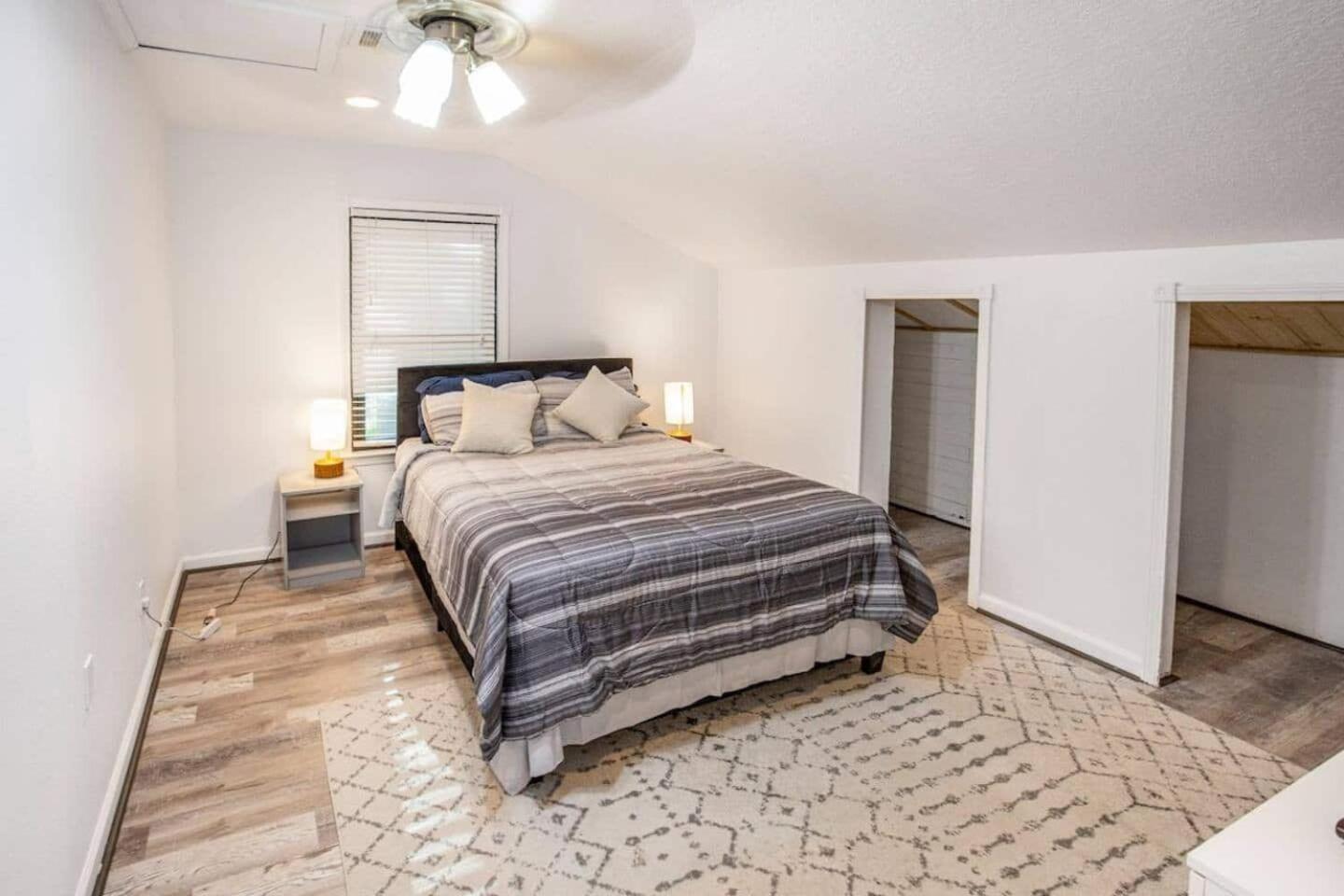 Sunmeadow Manor Retreat Villa Friendswood Екстериор снимка